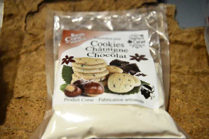 Un-sachet-de-préparation-pour- cookies-chataigne-et- pepites-de-chocolat